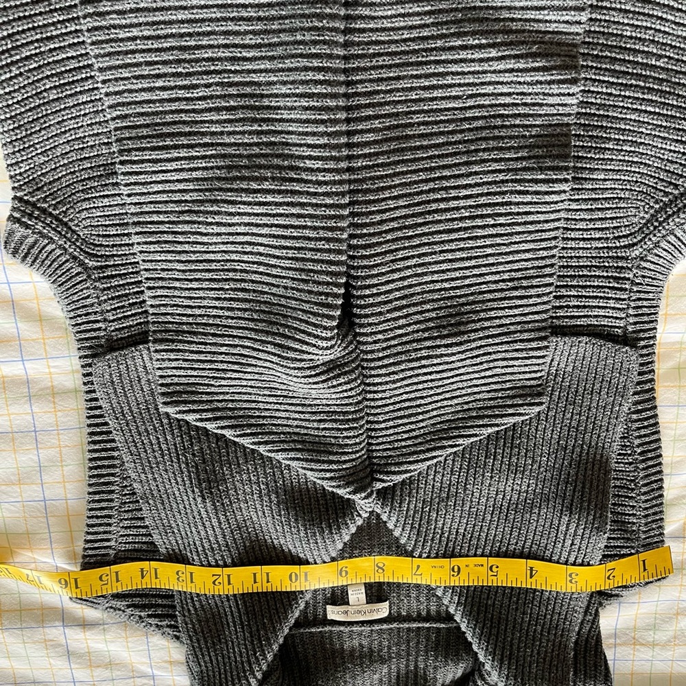 Calvin Klein Jeans Sleeveless Open Front Sweater - Picture 5 of 8